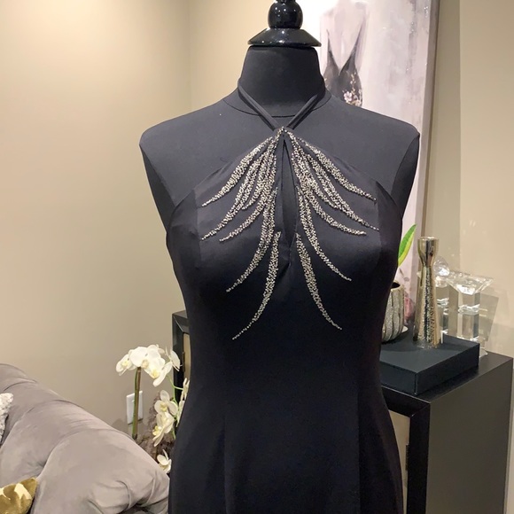 Le Gala Dress - Picture 1 of 15